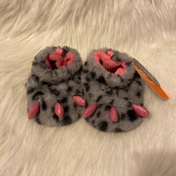 Wonder Nation Slippers Girls Toddler‎ Size 5 Gray Pink Animal Claw Slip On Shoes - Picture 1 of 5
